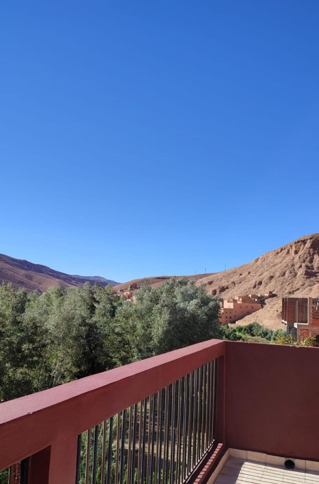 Auberge De La Riviere Du Dades Boumalne Buitenkant foto